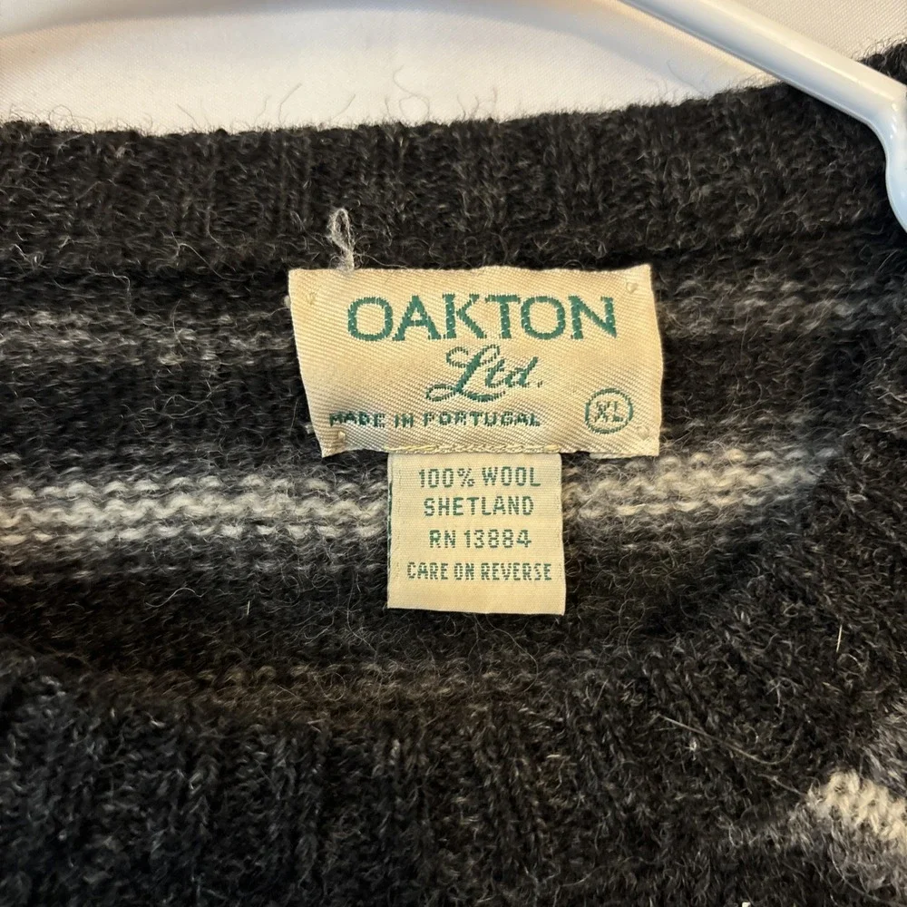 Vintage Men's Oakton Ltd 100% Shetland Wool Knit Pullover Sweater Black Striped